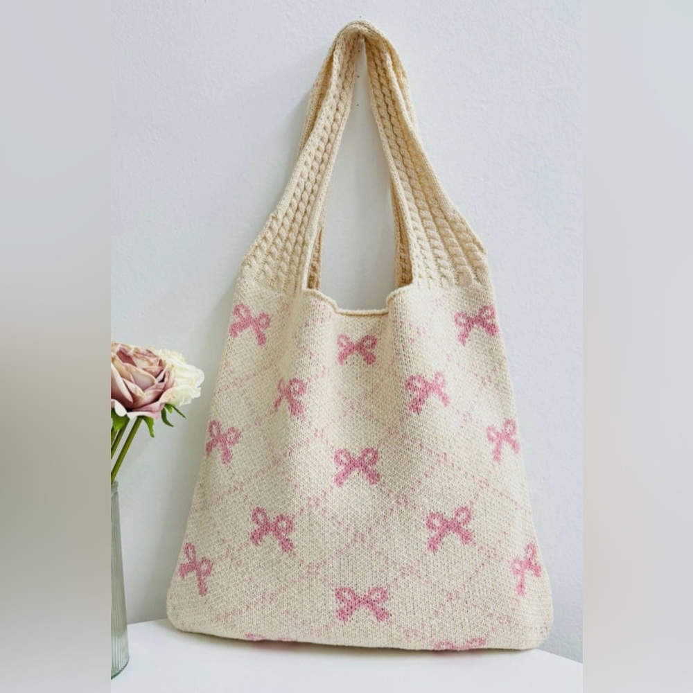 ⭐️Chic Cream and Pink Knit Tote Bag - Picture 2 of 2